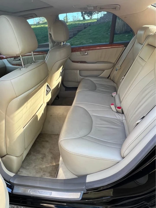 2005 Lexus LS 3rd Gen - Image 8 of 8