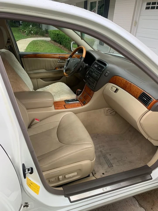 2005 Lexus LS 3rd Gen - Image 4 of 10
