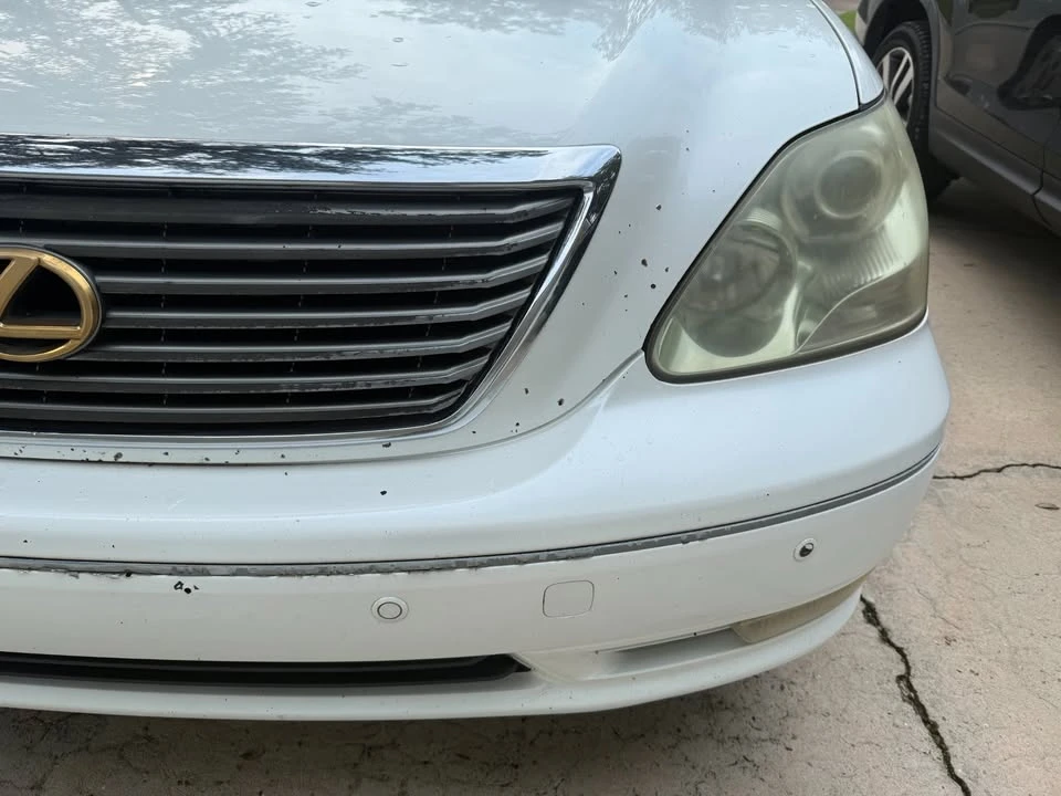 2005 Lexus LS 3rd Gen - Image 9 of 10