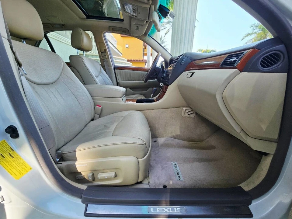 2005 Lexus LS 3rd Gen - Image 18 of 21