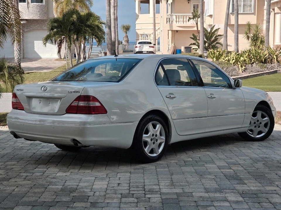 2005 Lexus LS 3rd Gen - Image 5 of 21