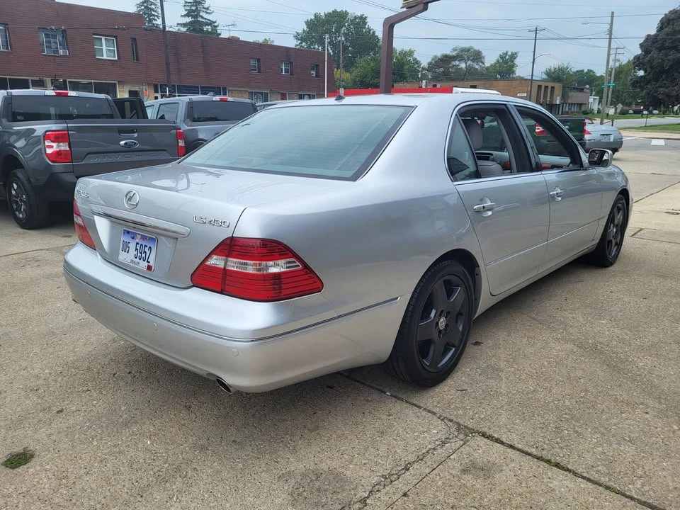 2005 Lexus LS 3rd Gen - Image 6 of 15