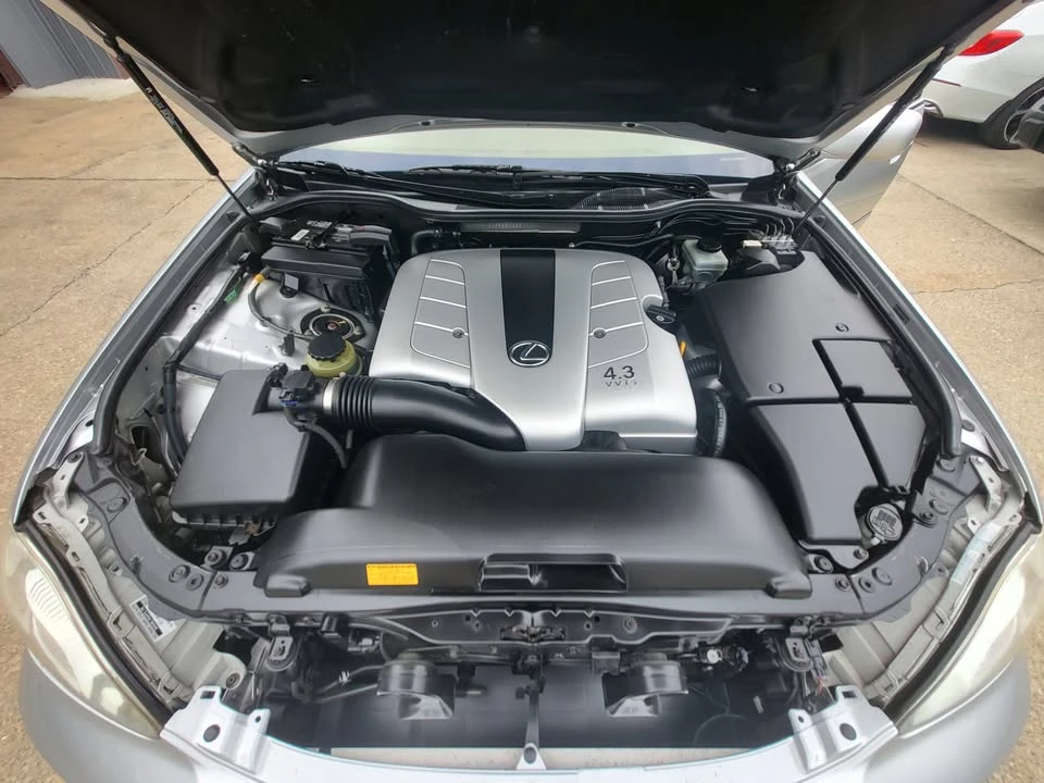 2005 Lexus LS 3rd Gen - Image 15 of 15