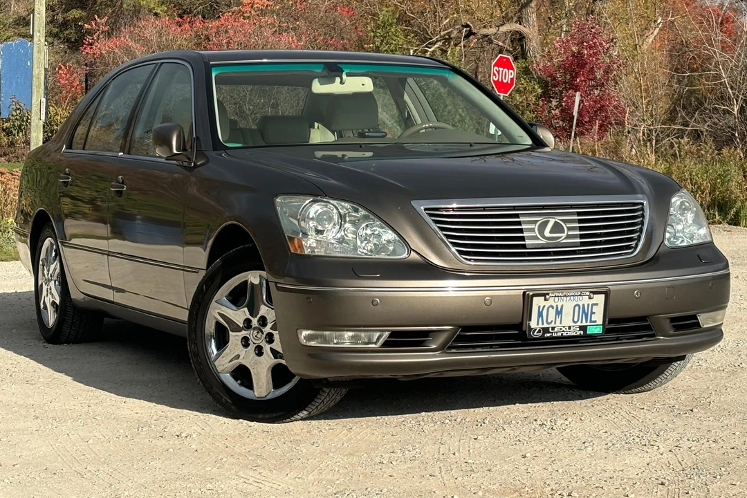2005 Lexus LS 2nd Gen - Image 10 of 31