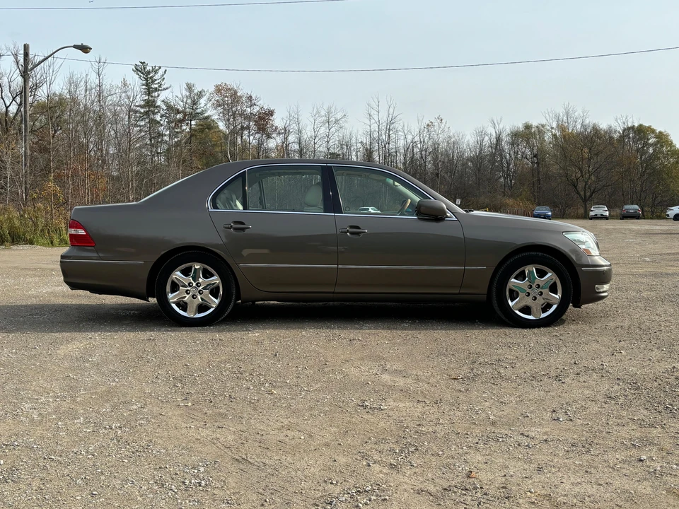 2005 Lexus LS 2nd Gen - Image 9 of 31