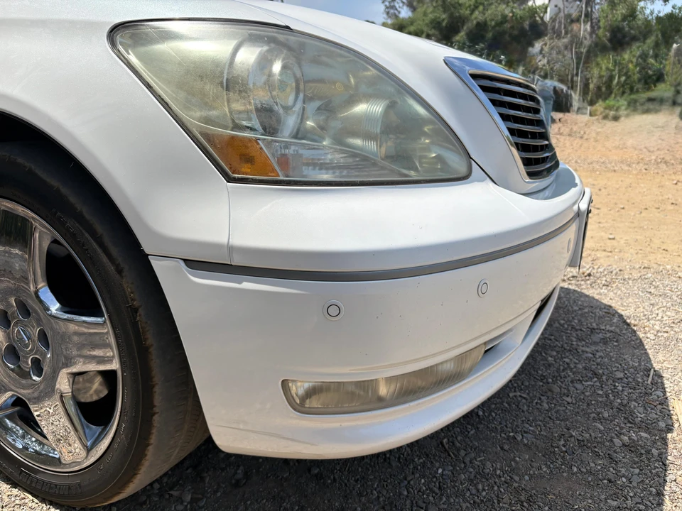 2005 Lexus LS 3rd Gen - Image 14 of 31