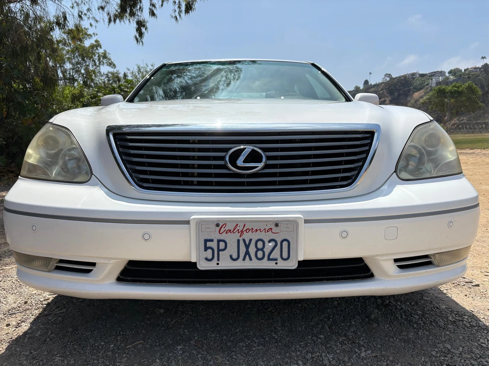 2005 Lexus LS 3rd Gen - Image 6 of 31