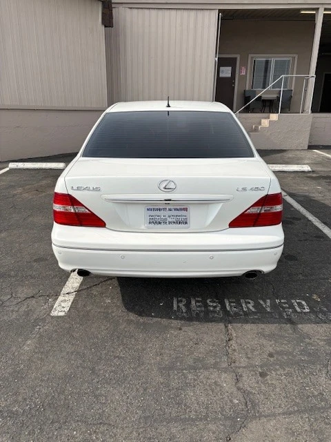 2005 Lexus LS 3rd Gen - Image 6 of 21