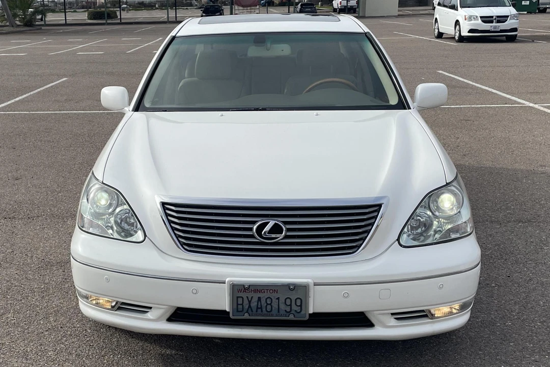 2005 Lexus LS 3rd Gen - Image 2 of 31