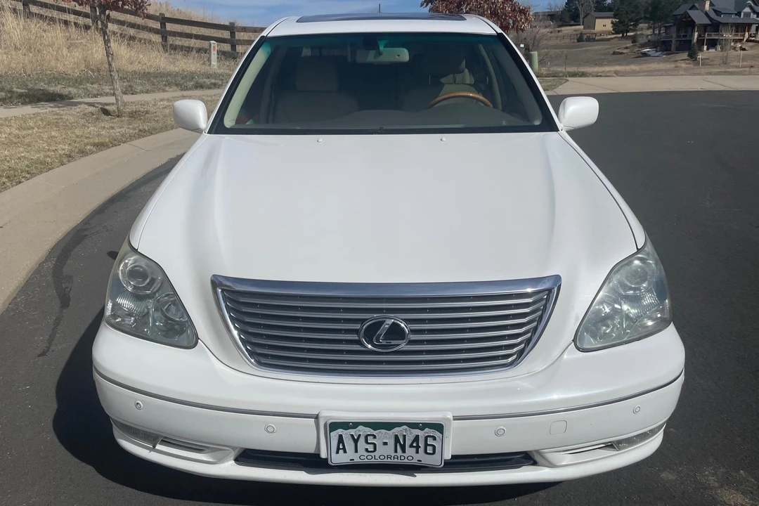 2005 Lexus LS 3rd Gen - Image 2 of 31