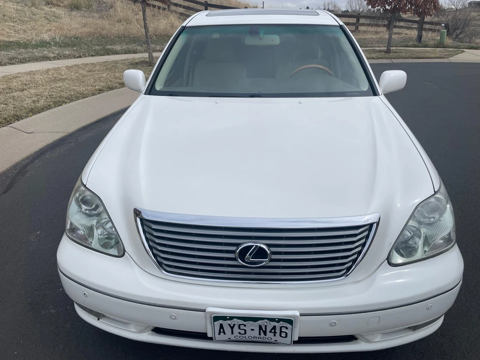 2005 Lexus LS 3rd Gen - Image 7 of 31