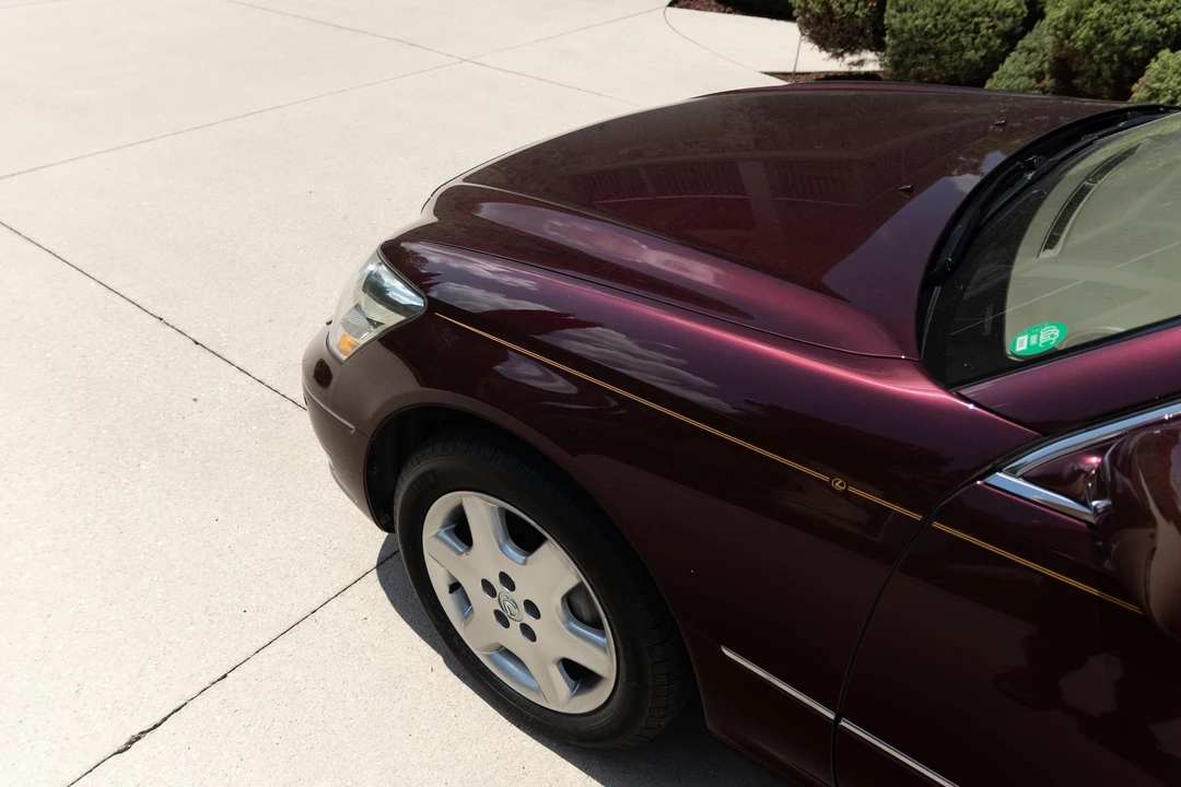 2005 Lexus LS 3rd Gen - Image 26 of 31