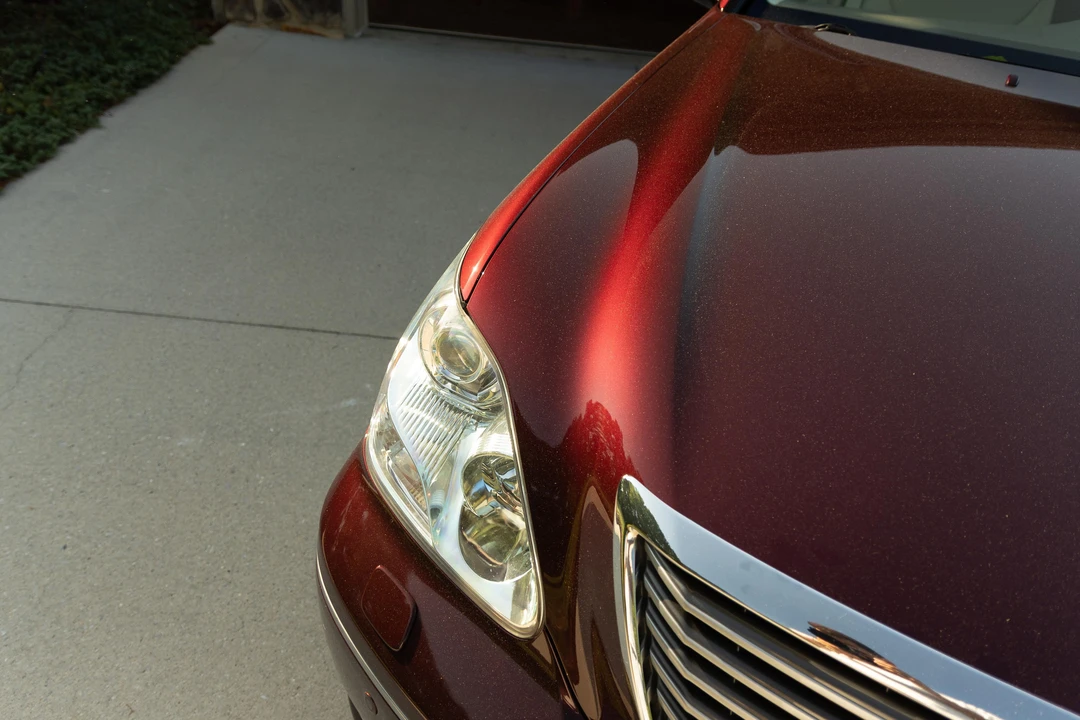 2005 Lexus LS 3rd Gen - Image 23 of 31