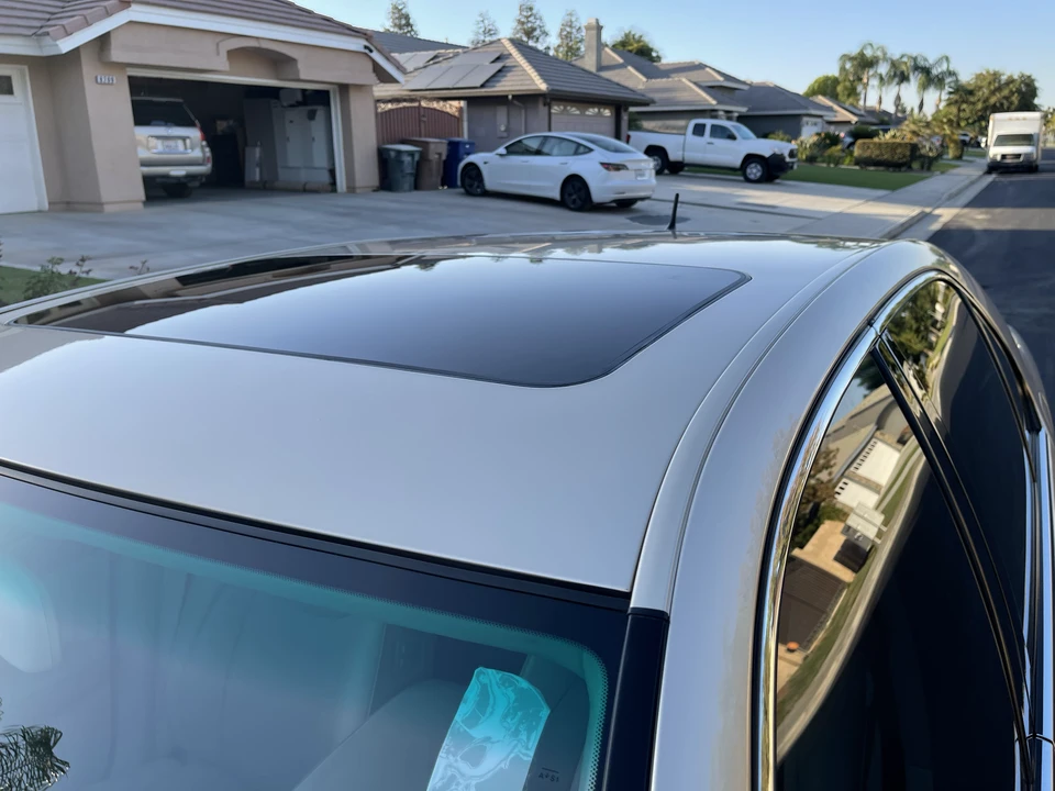2005 Lexus LS 3rd Gen - Image 22 of 29