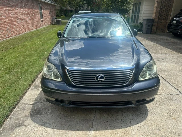 2005 Lexus LS 3rd Gen - Image 11 of 11