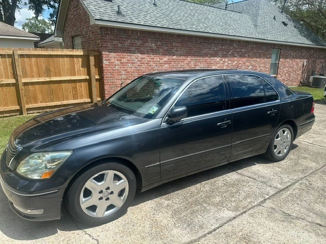 2005 Lexus LS 3rd Gen - Image 10 of 11