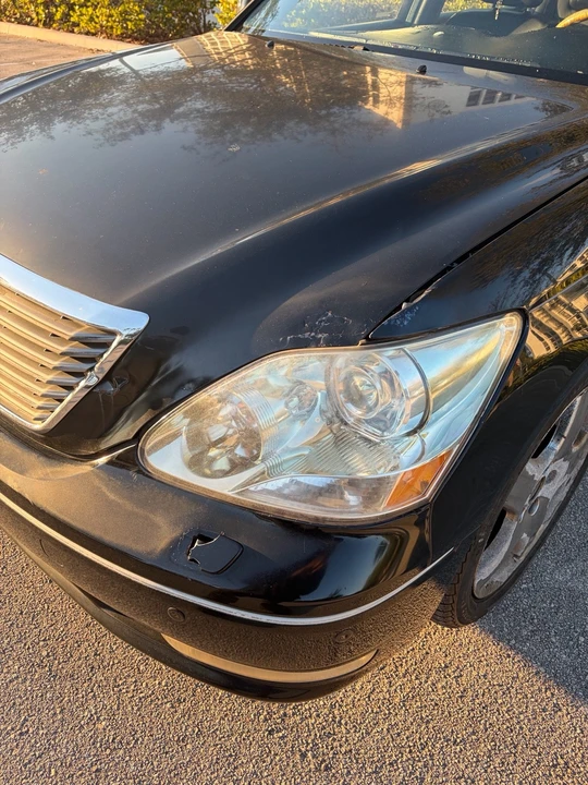 2005 Lexus LS 3rd Gen - Image 5 of 21