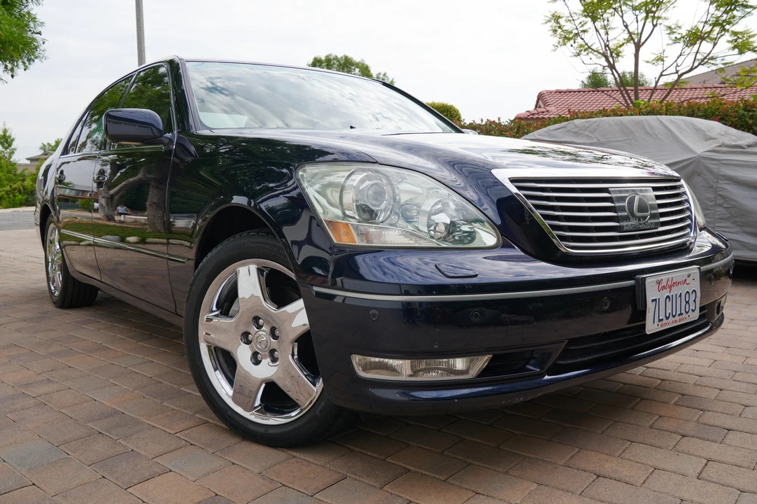 2005 Lexus LS 3rd Gen - Image 28 of 31