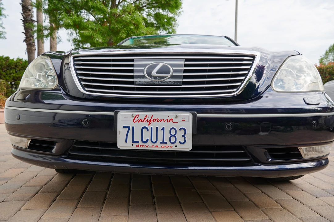 2005 Lexus LS 3rd Gen - Image 29 of 31