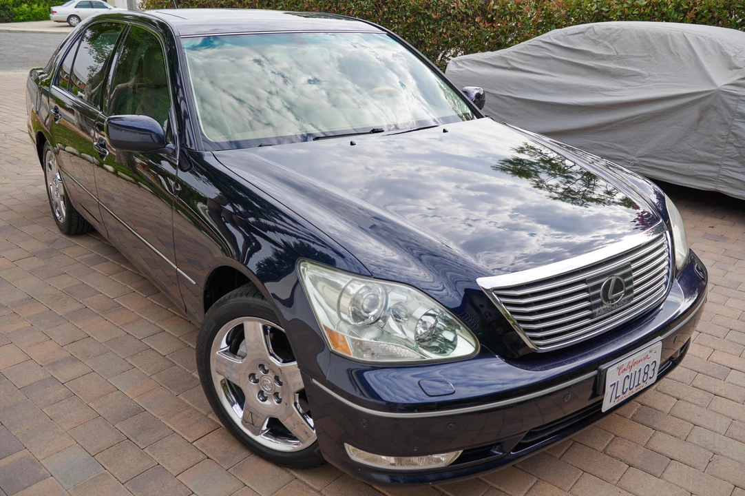 2005 Lexus LS 3rd Gen - Image 27 of 31