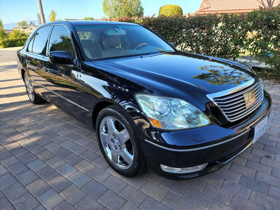 2005 Lexus LS 3rd Gen - Image 26 of 31
