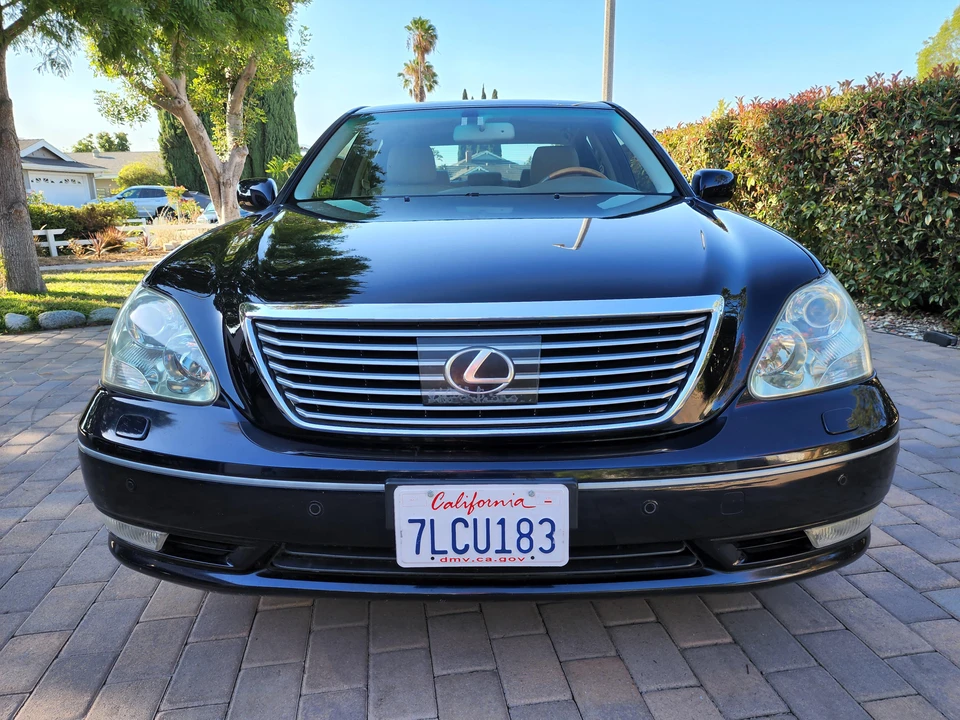 2005 Lexus LS 3rd Gen - Image 6 of 31