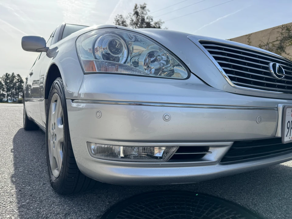 2005 Lexus LS 3rd Gen - Image 26 of 31
