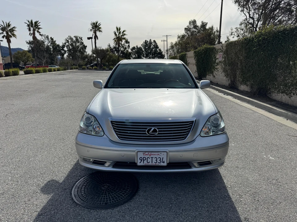 2005 Lexus LS 3rd Gen - Image 6 of 31