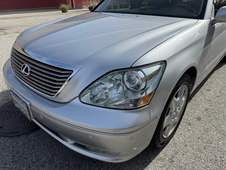 2005 Lexus LS 3rd Gen - Image 29 of 31