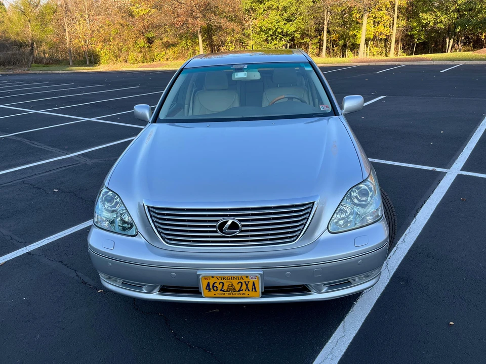 2005 Lexus LS 3rd Gen - Image 6 of 31