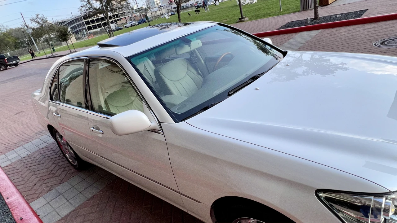 2005 Lexus LS 3rd Gen - Image 31 of 31