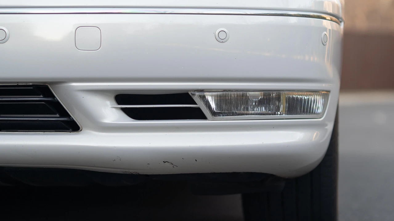 2005 Lexus LS 3rd Gen - Image 17 of 31