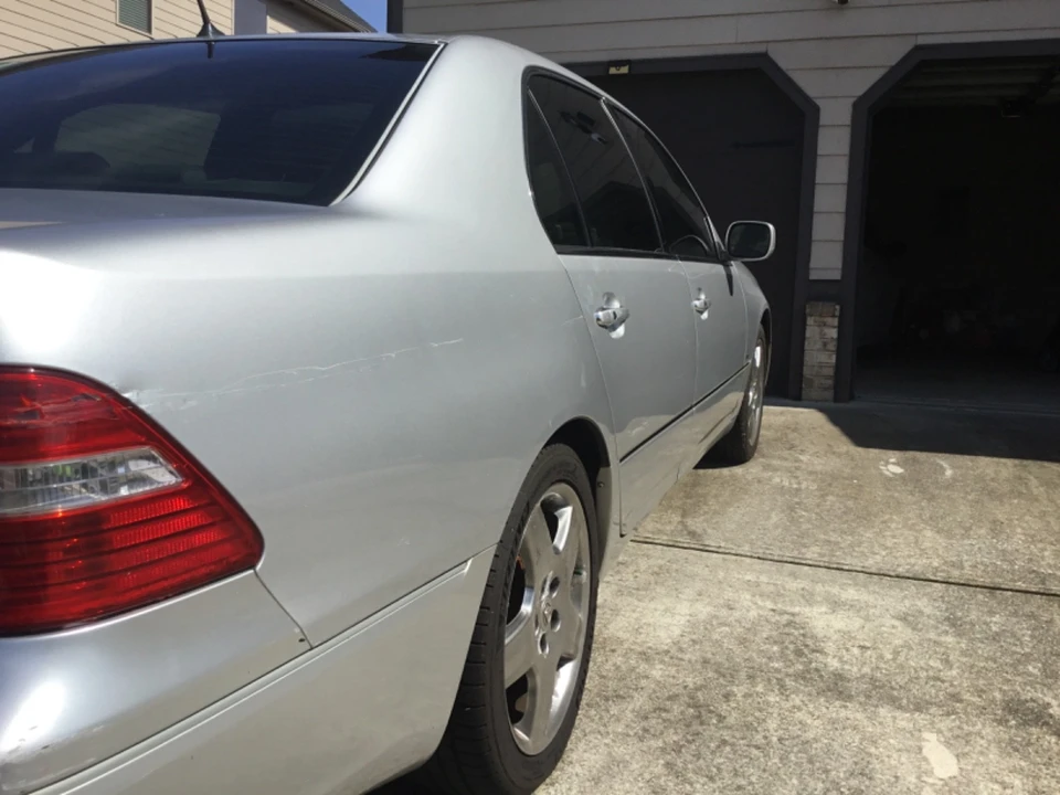 2005 Lexus LS 3rd Gen - Image 4 of 20