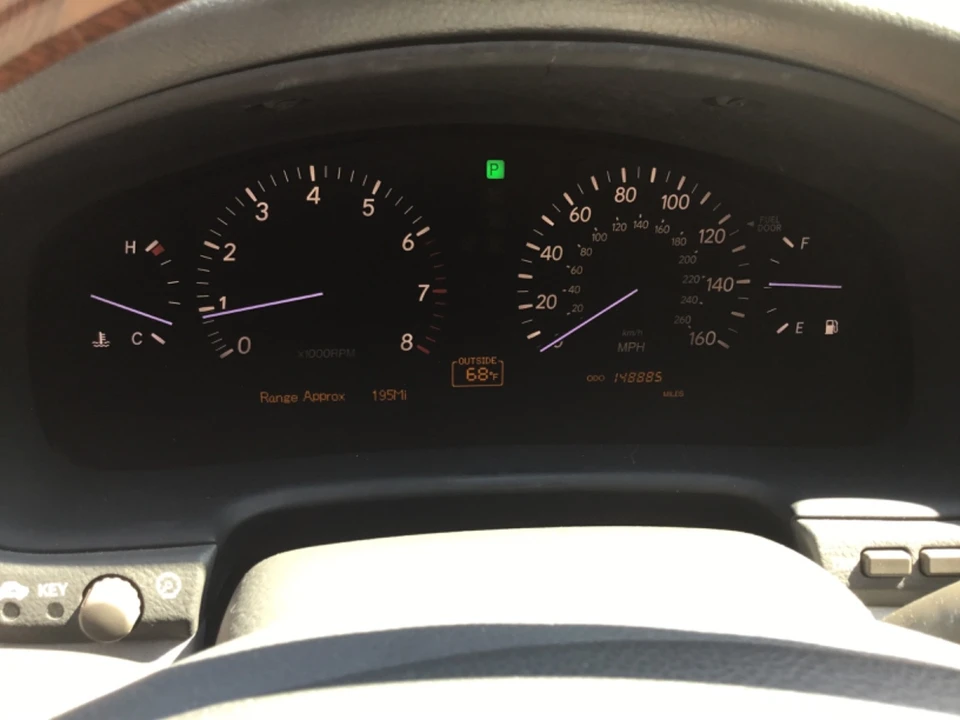 2005 Lexus LS 3rd Gen - Image 19 of 20