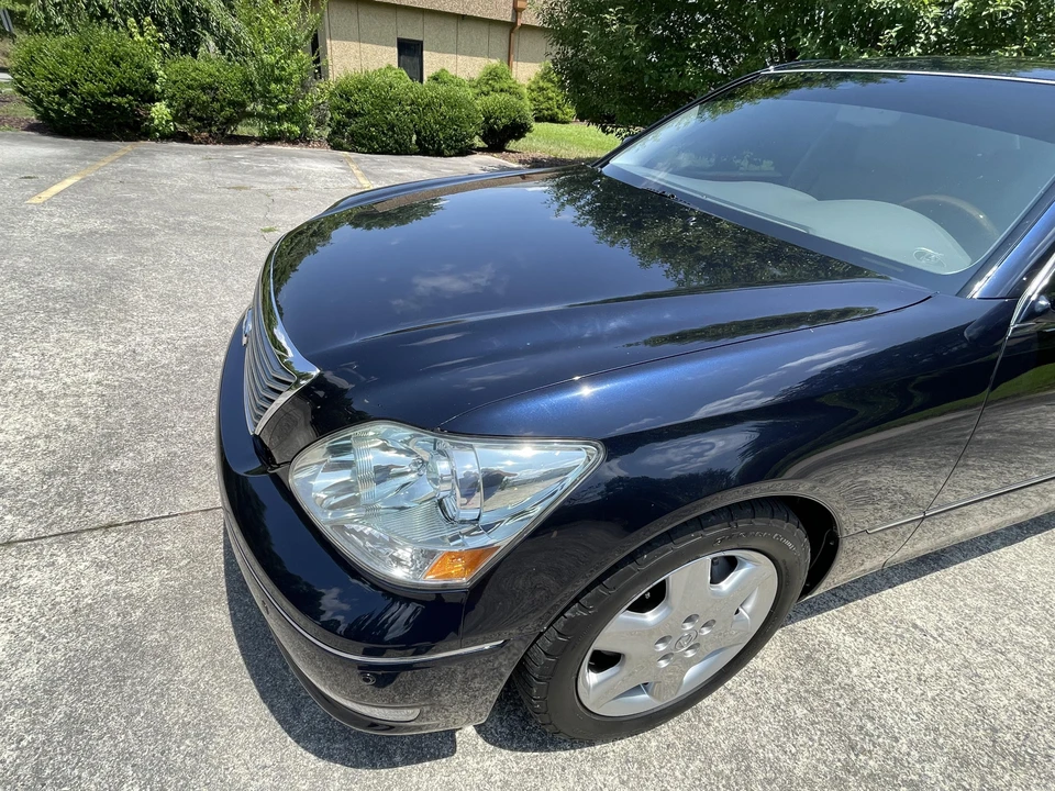 2005 Lexus LS 3rd Gen - Image 23 of 27