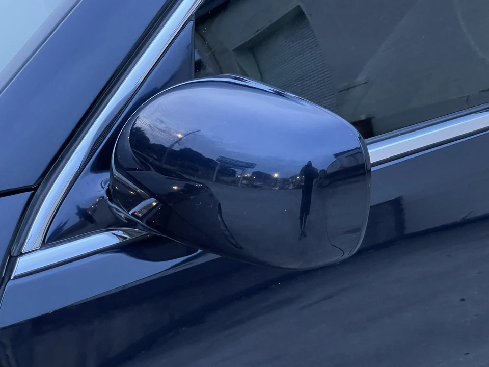 2005 Lexus LS 3rd Gen - Image 26 of 27