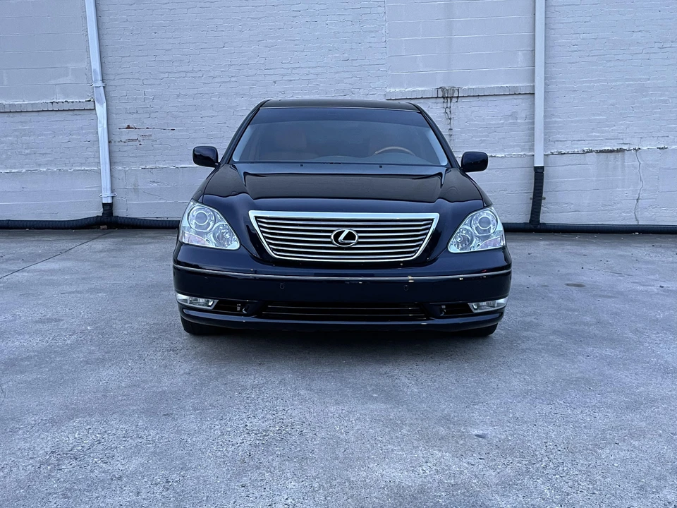 2005 Lexus LS 3rd Gen - Image 6 of 27