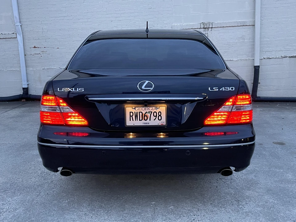2005 Lexus LS 3rd Gen - Image 15 of 27