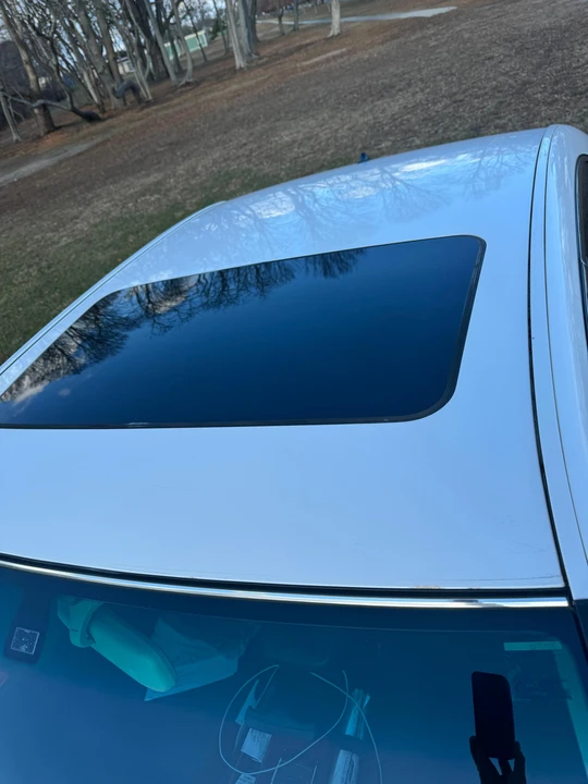 2005 Lexus LS 3rd Gen - Image 26 of 31