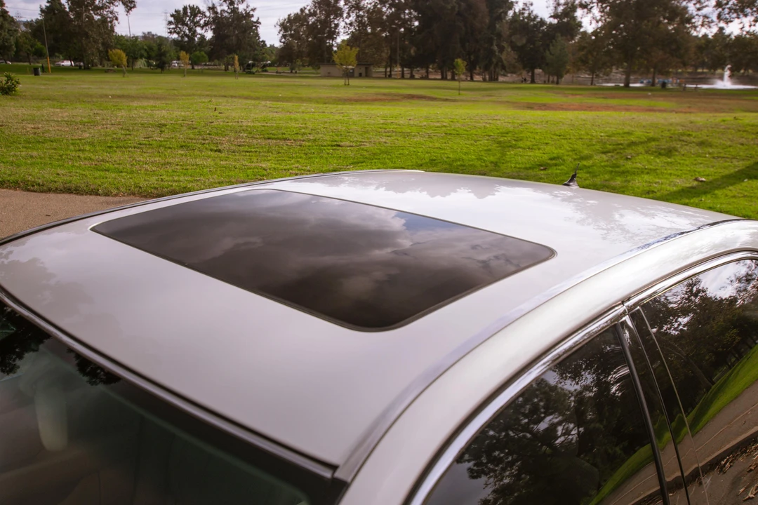 2005 Lexus LS 3rd Gen - Image 31 of 31