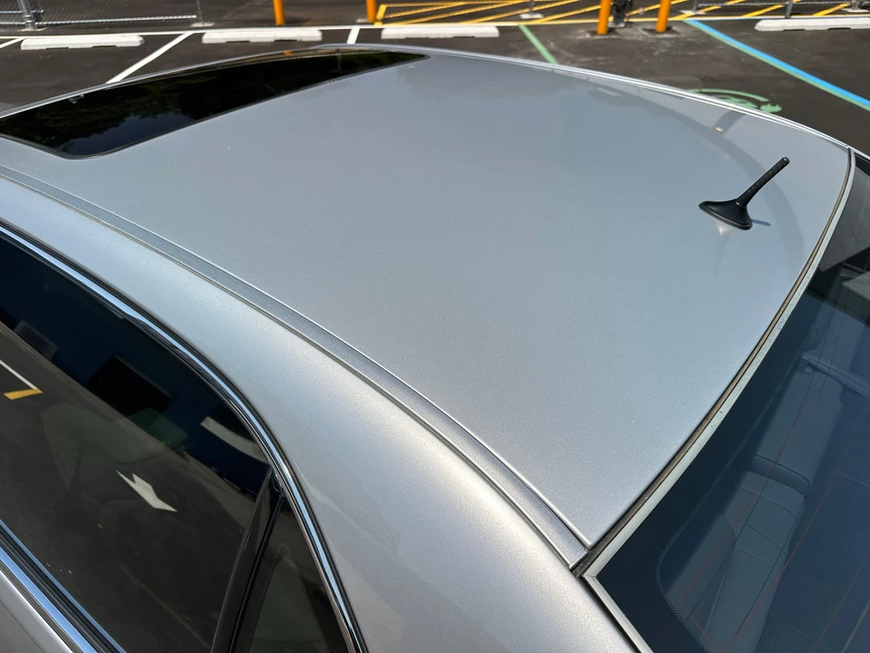 2005 Lexus LS 3rd Gen - Image 28 of 31