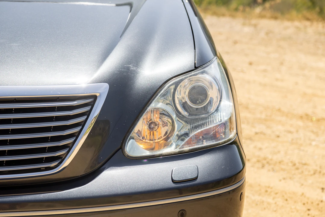 2005 Lexus LS 3rd Gen - Image 22 of 31