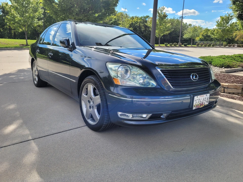 2005 Lexus LS 3rd Gen - Image 31 of 31