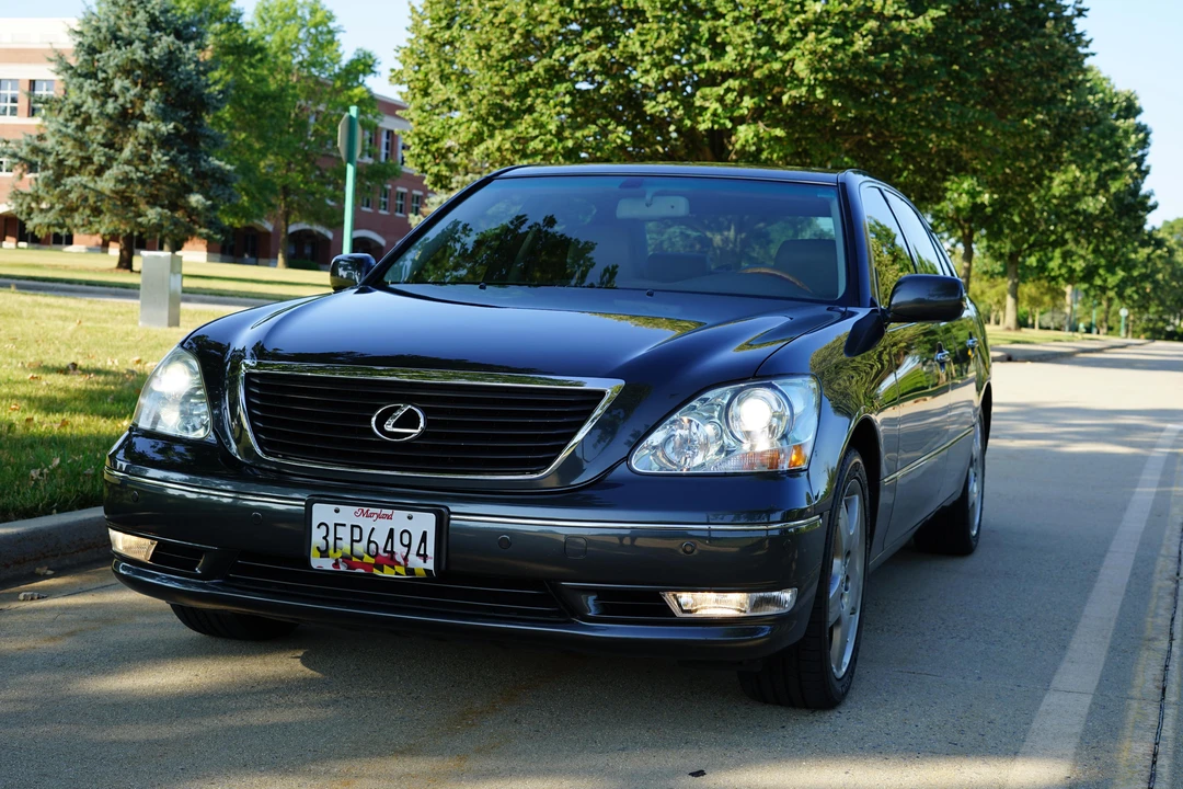 2005 Lexus LS 3rd Gen - Image 7 of 31