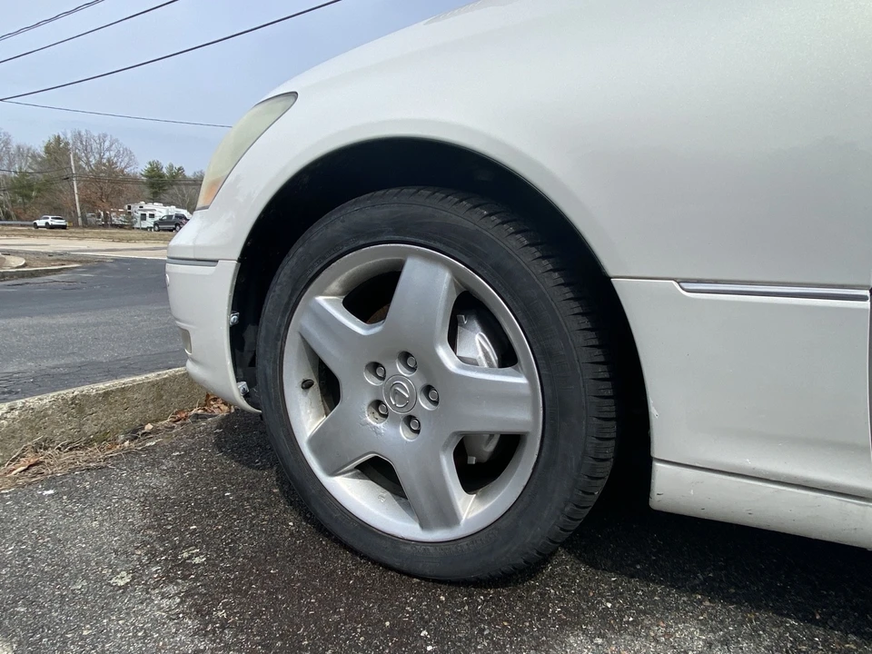 2005 Lexus LS 3rd Gen - Image 4 of 14