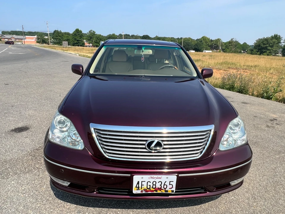 2005 Lexus LS 3rd Gen - Image 6 of 31