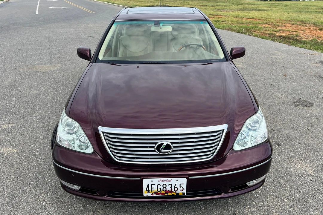 2005 Lexus LS 3rd Gen - Image 2 of 31