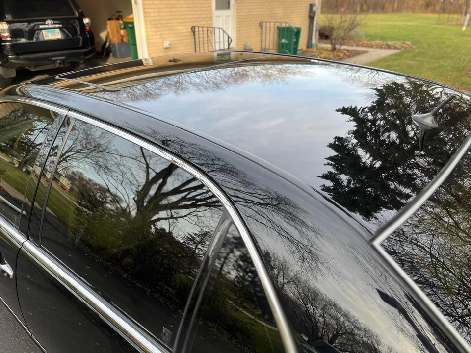 2005 Lexus LS 3rd Gen - Image 21 of 31