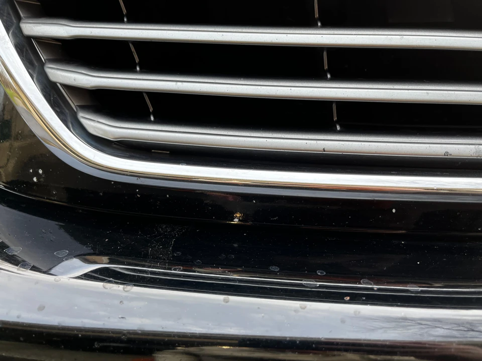 2005 Lexus LS 3rd Gen - Image 24 of 31