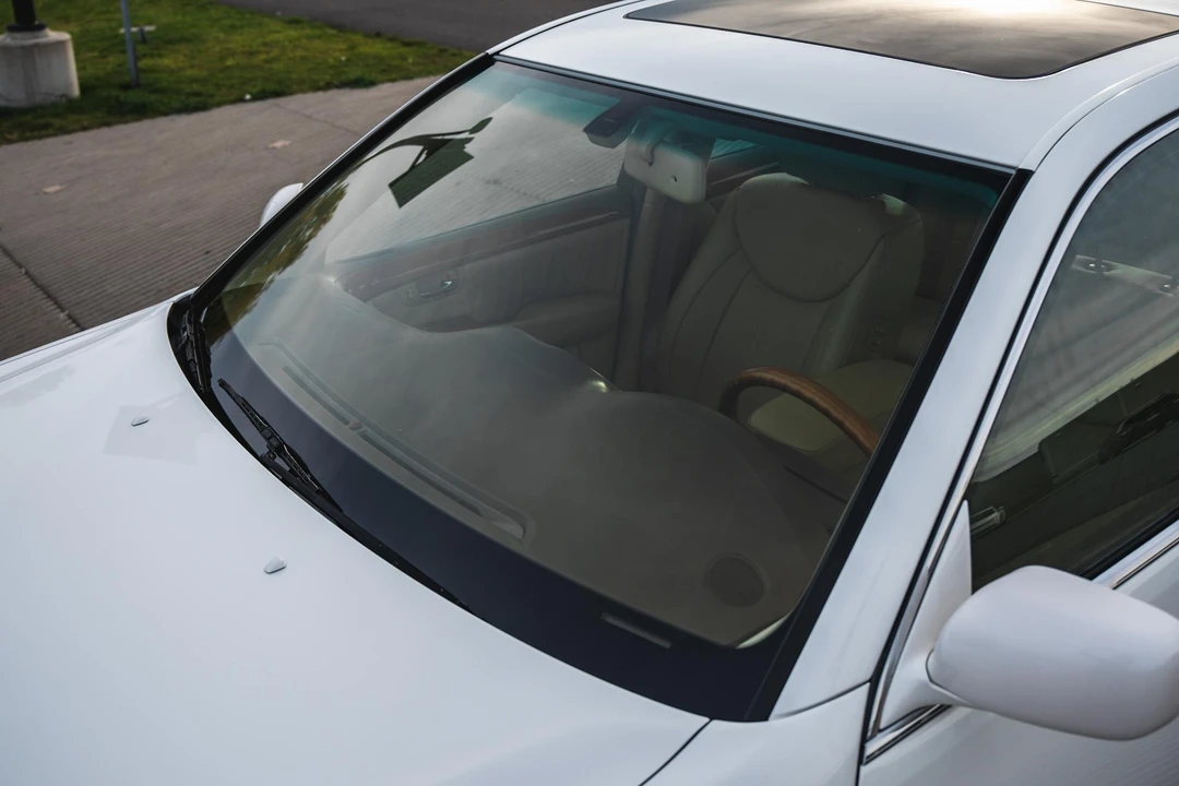 2005 Lexus LS 3rd Gen - Image 30 of 31
